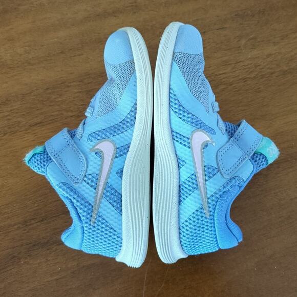 Nike Kids Revolution 4 toddler 7C - Picture 5 of 7